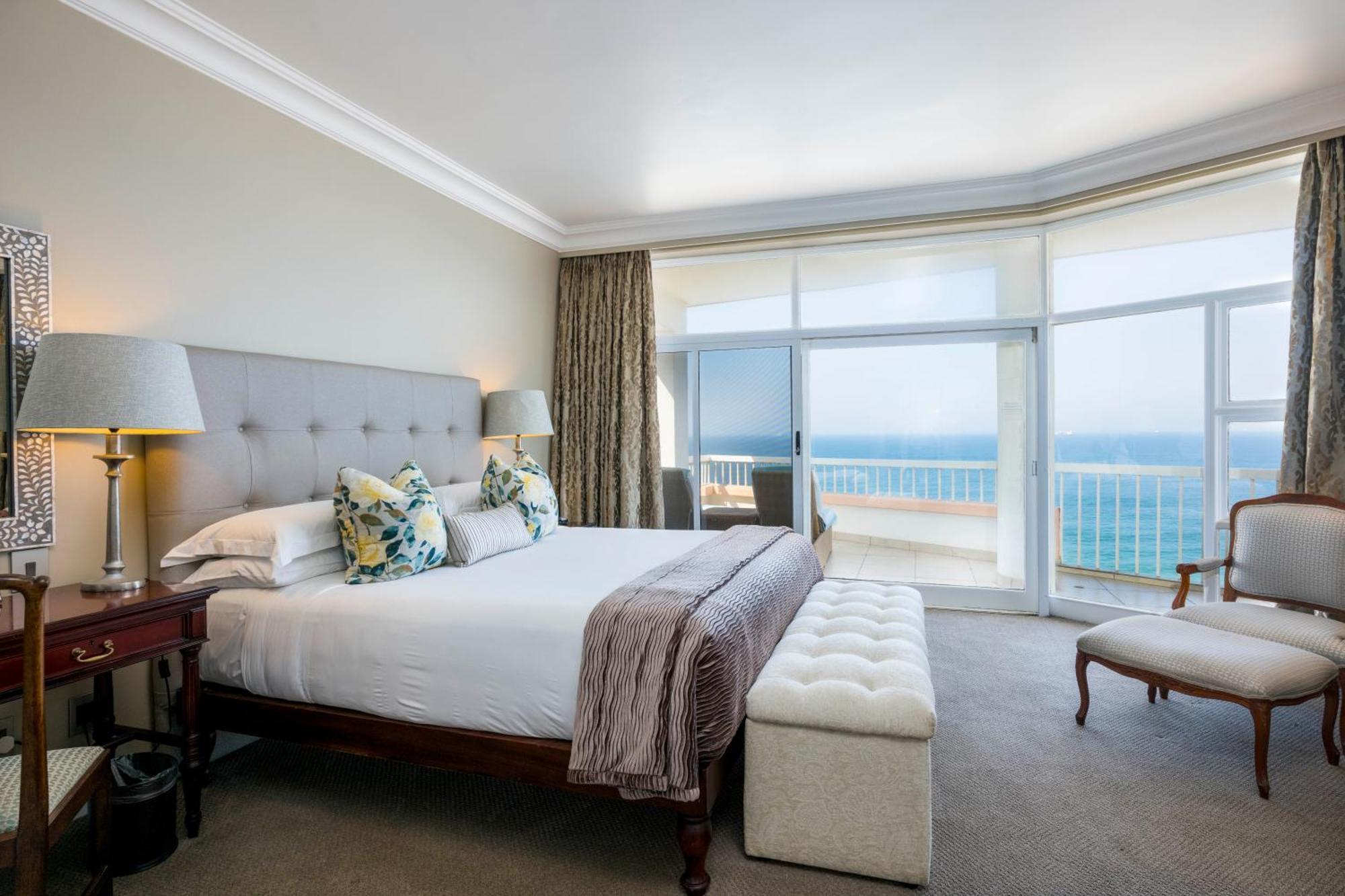 Beverly Hills Durban Esterno foto A bedroom at the Oyster Box