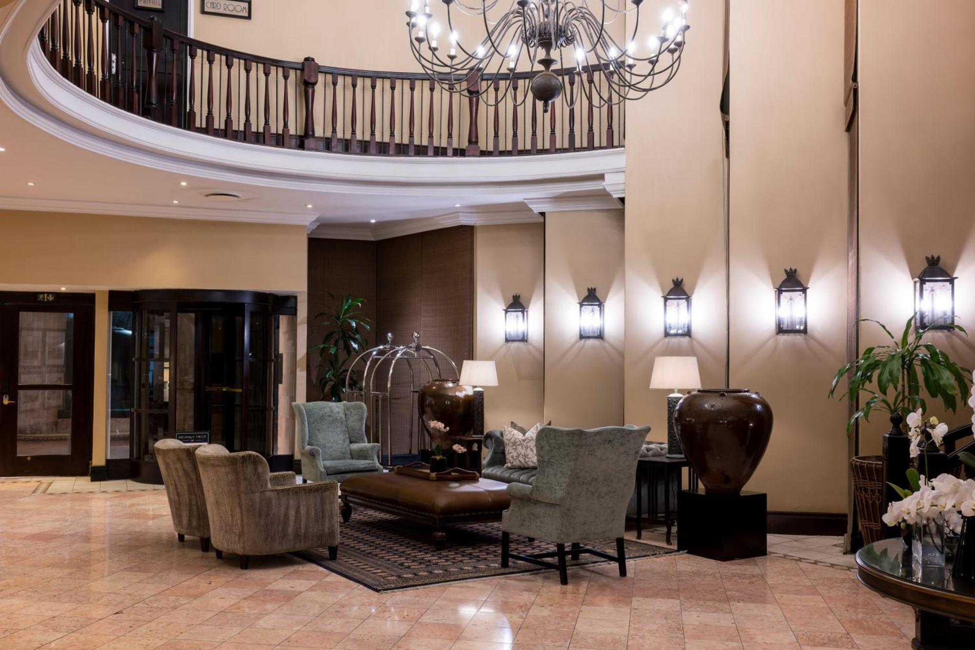 Beverly Hills Durban Esterno foto The lobby of the hotel